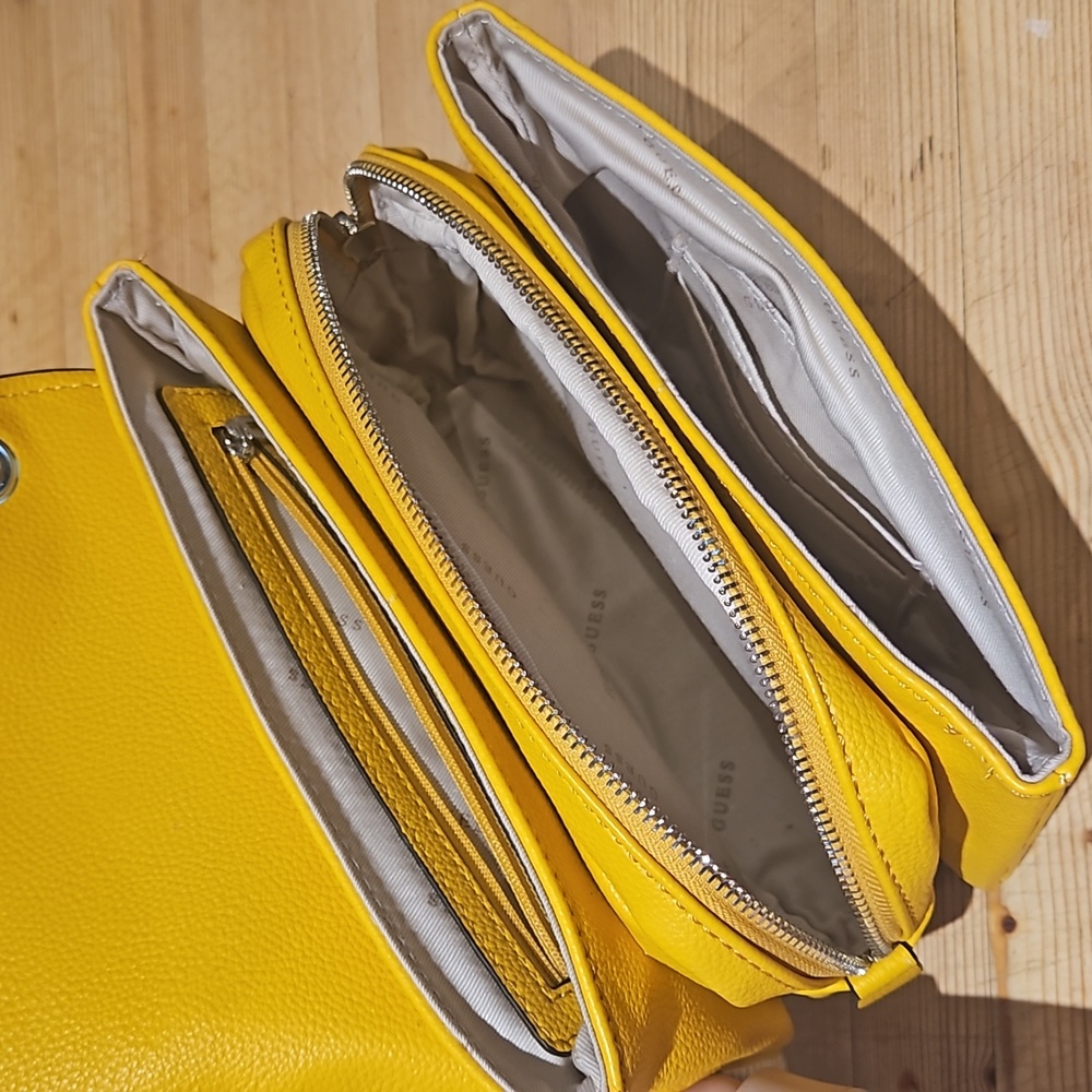 Purse - Picture 2 of 2